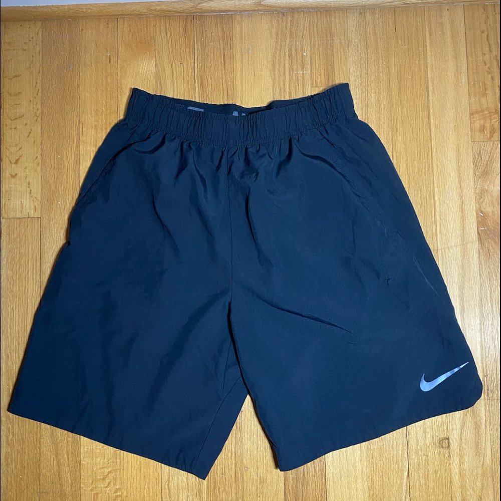 Nike Athletic Shorts Size Medium